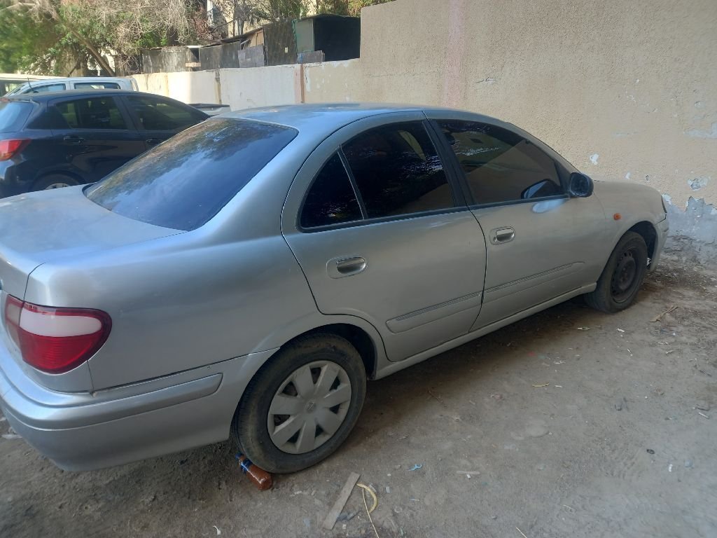 Nissan Sunny 2003 - in excellent condition