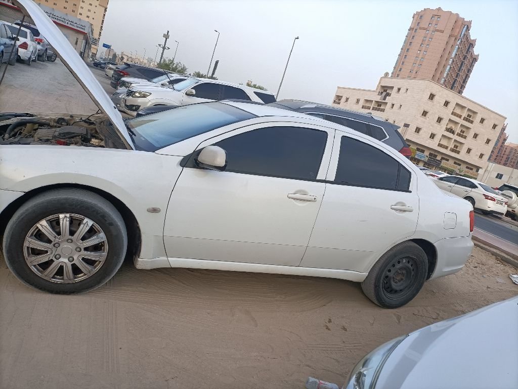 Clean Mitsubishi Galant 2010 for sale