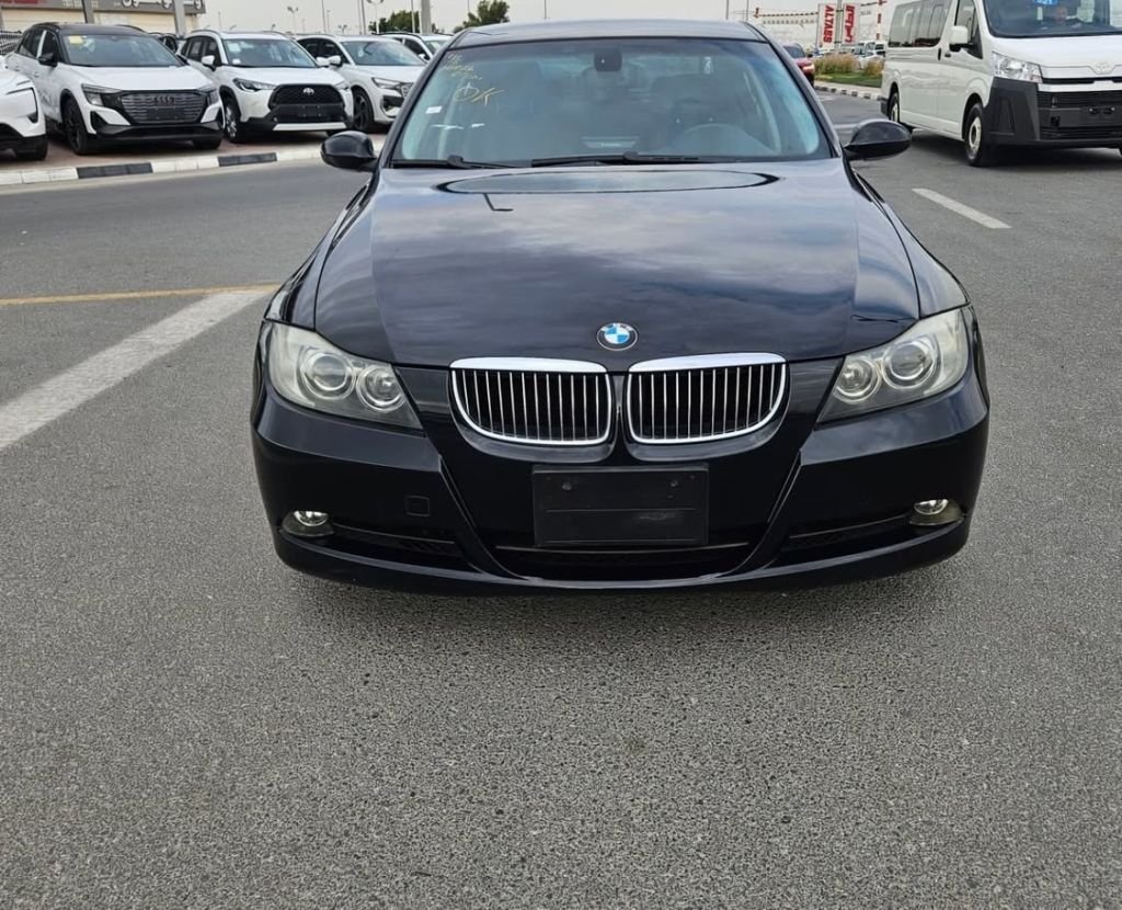 بي إم دبليو 323i 2008 مواصفات يابانية V6