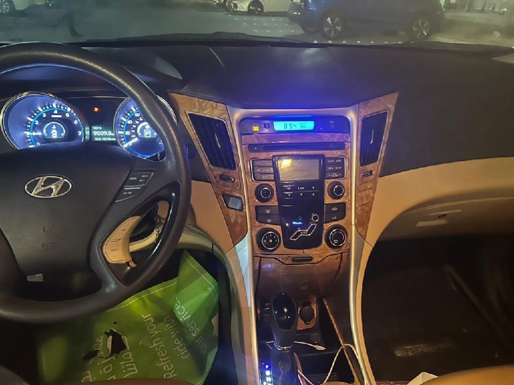 Sonata 2011 in good condition, Korea import