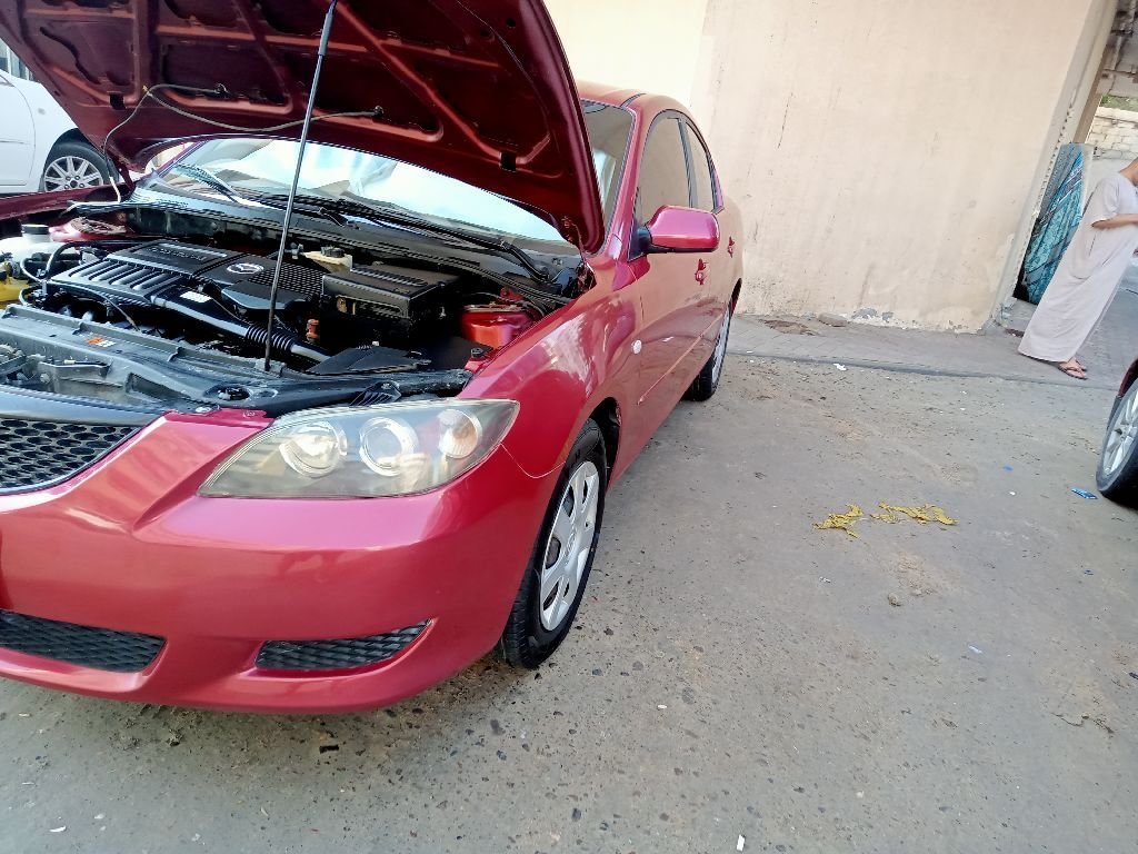مازدا 3 2006 - نظيفة ومدهونة بالكامل