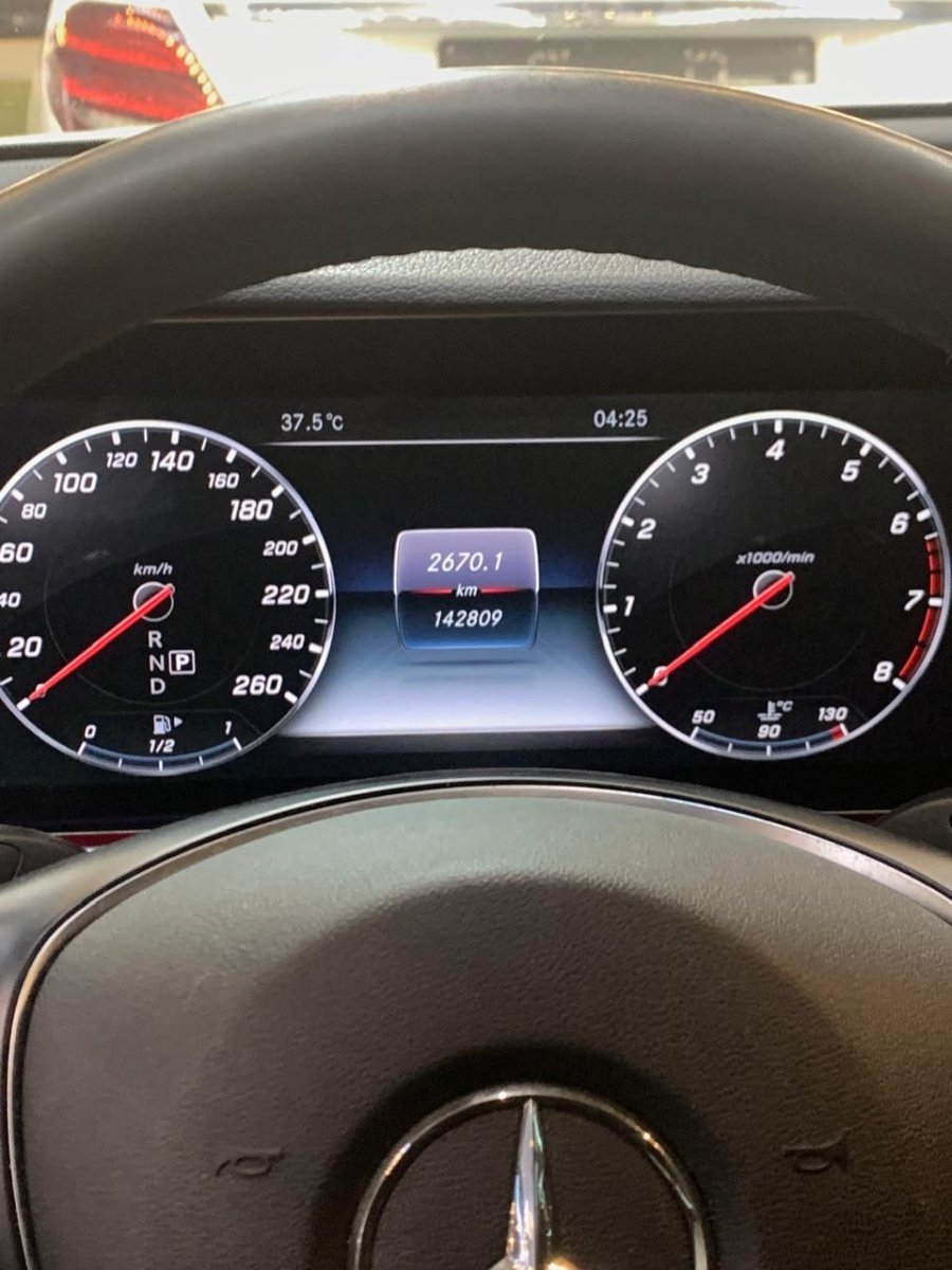 مرسيدس بنز E300 4Matic 2.0L بانوراما 2017